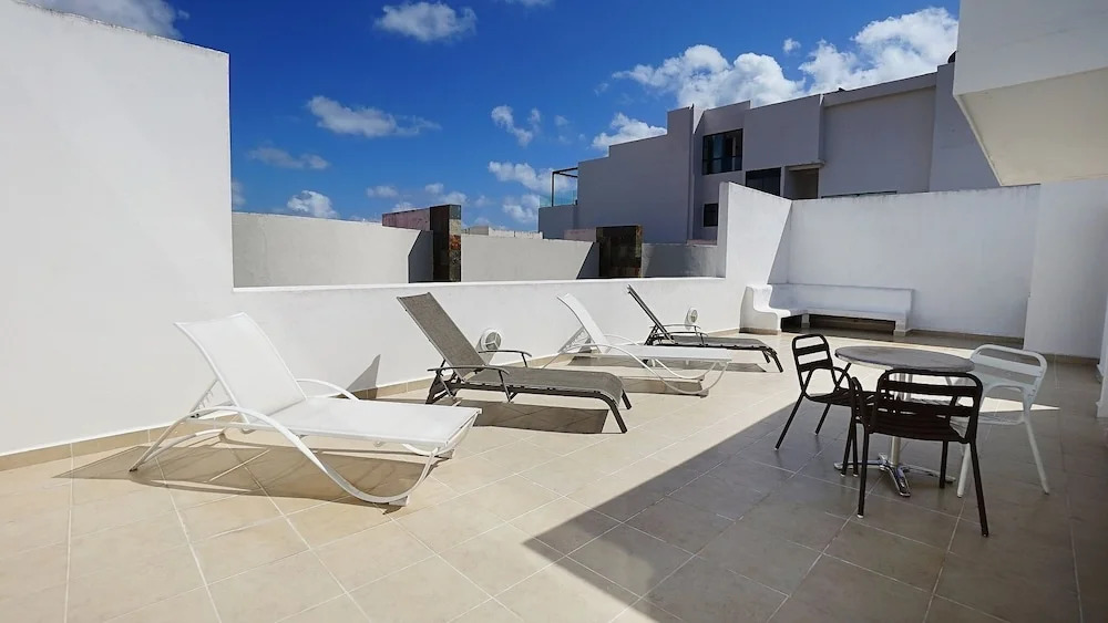 Playa Ge 302 B 2 Bedroom Condo