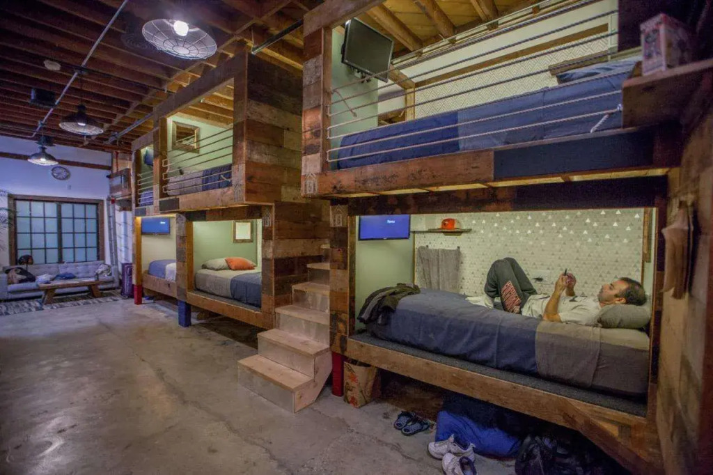 PodShare East Hollywood