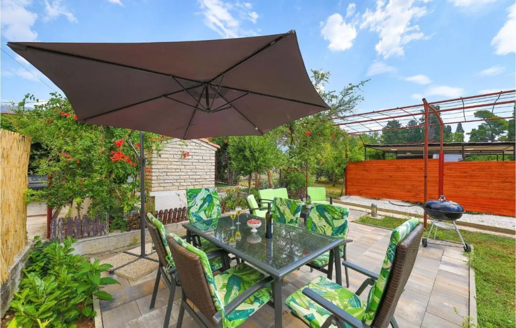 Apartment Kastel Kambelovac 10