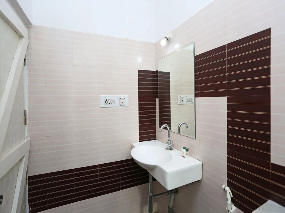OYO 9136 Mauve Orchid