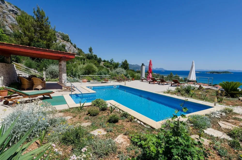 Villa Karmen