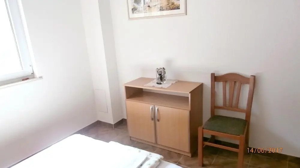 Apartment With 4 Bedrooms in Gdinj, With Wonderful sea View and Enclos