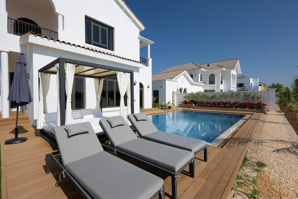 Maison Privee - Villa on Beach with Private Pool The Palm Jumeirah