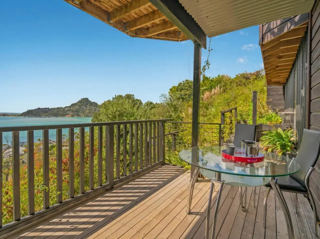 Cythera - Tairua Holiday Home