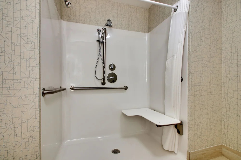 Holiday Inn Express & Suites Mt Sterling North by IHG