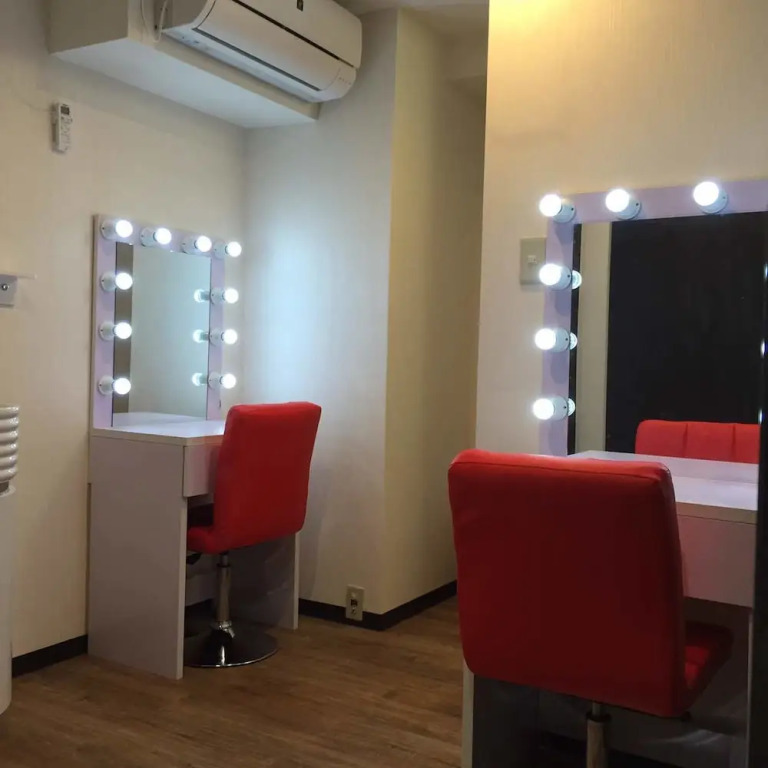 Full Cabin Hostel