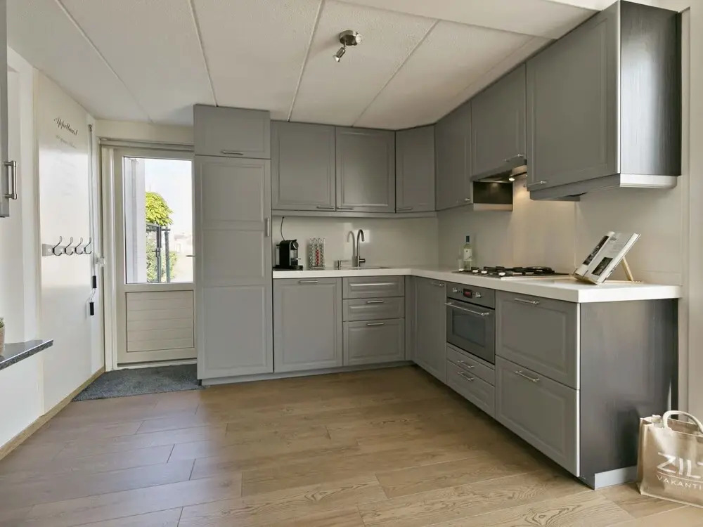 Holiday Home near Sophia Beach and Marina