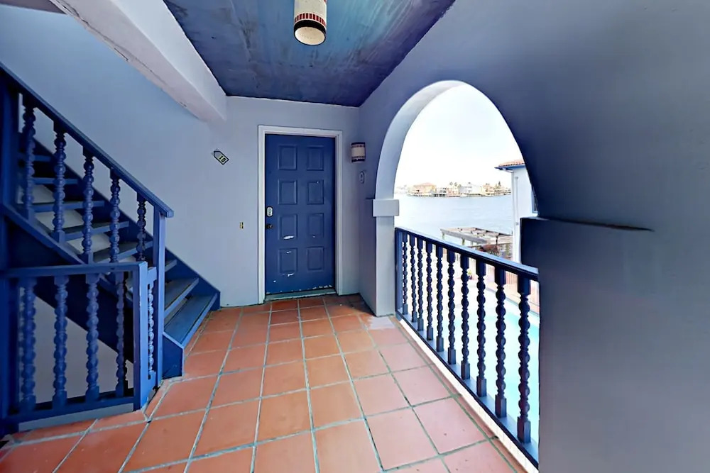 Fortuna Bay 8 - One Bedroom Condo
