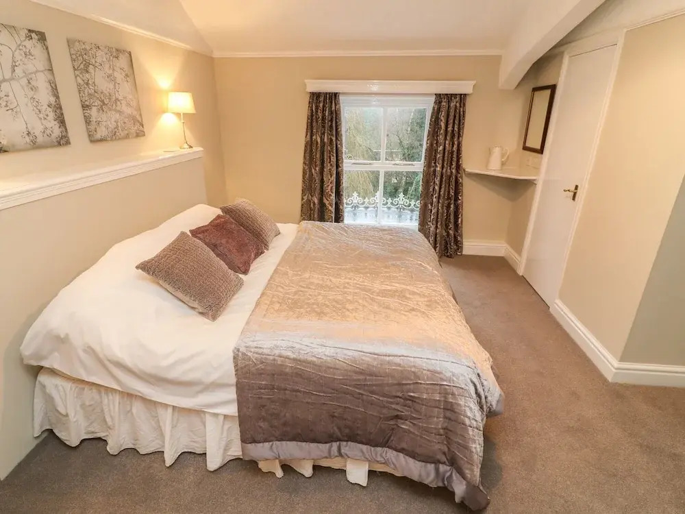 Whitefriars Lodge
