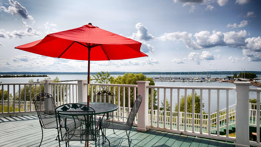 Hotel Chequamegon, BW Signature Collection