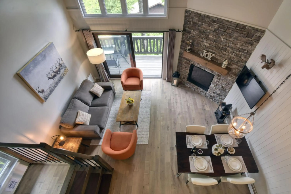 Stunning Condo - View on Lake Tremblant & Mountain
