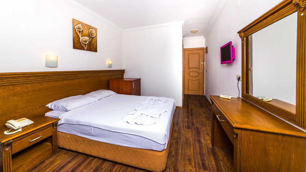Honeymoon Hotel