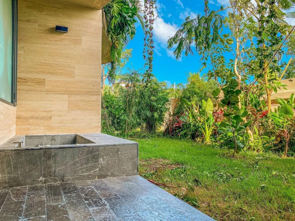 2 Bedroom Condo With Private Garden Pool View