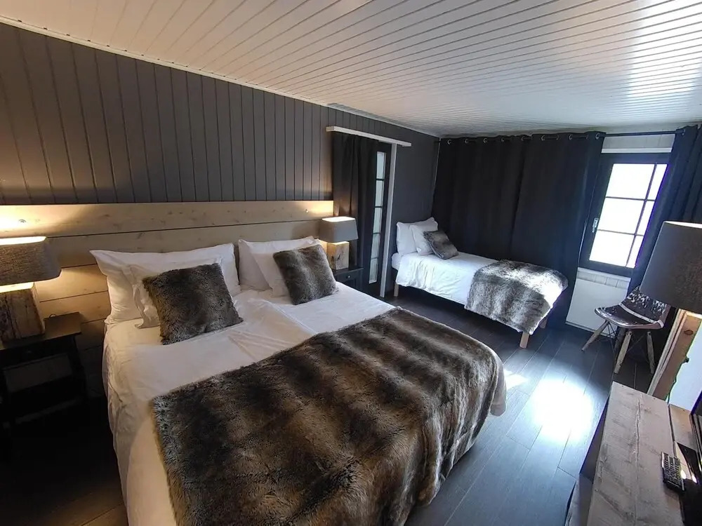 Champoussin Lodge