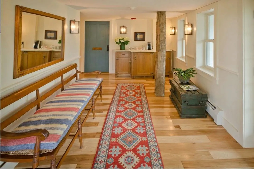 Hill Farm Inn - Manchester
