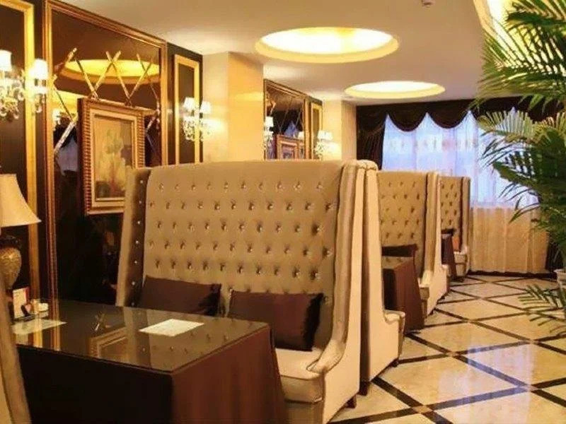 yilonganyun Hotel