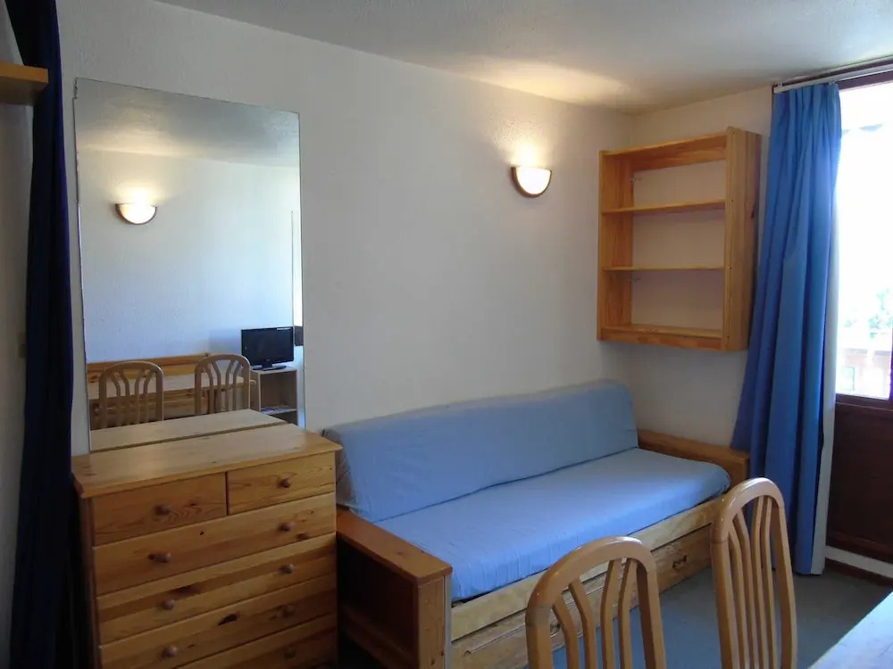 Lou Services Apartment THA20 LSI 001