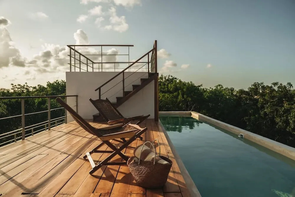 Luxury Jungle Retreat Sleeps 10 Rooftop Pool