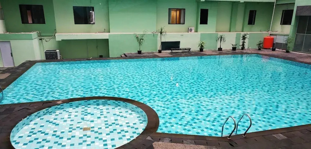 Strategic Menteng Square Apartment
