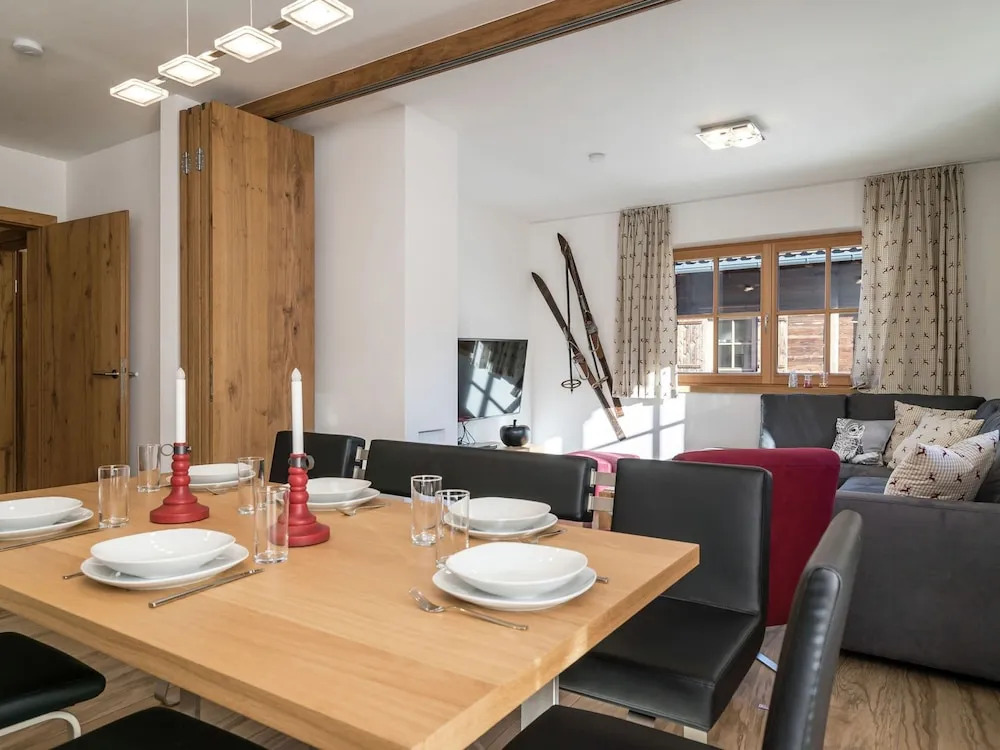 Apartment in Hollersbach near Ski Lift