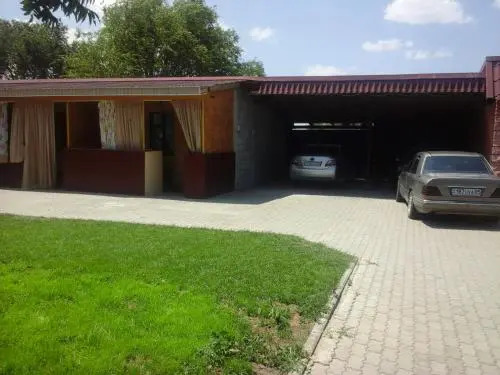 Room on Bogatos 15