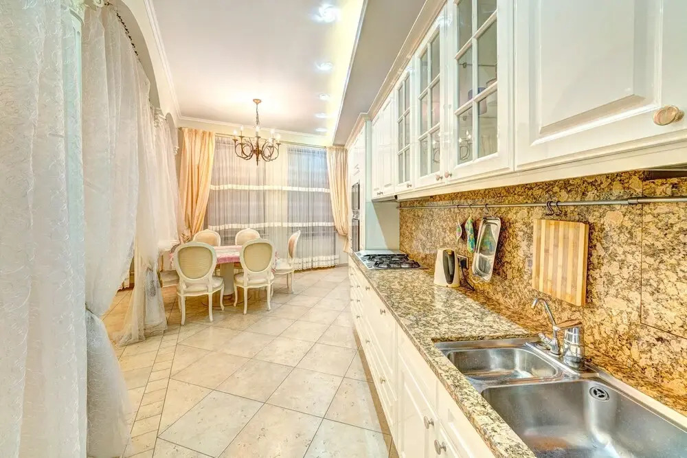 Apartment near Kiev 4 km Vishneve