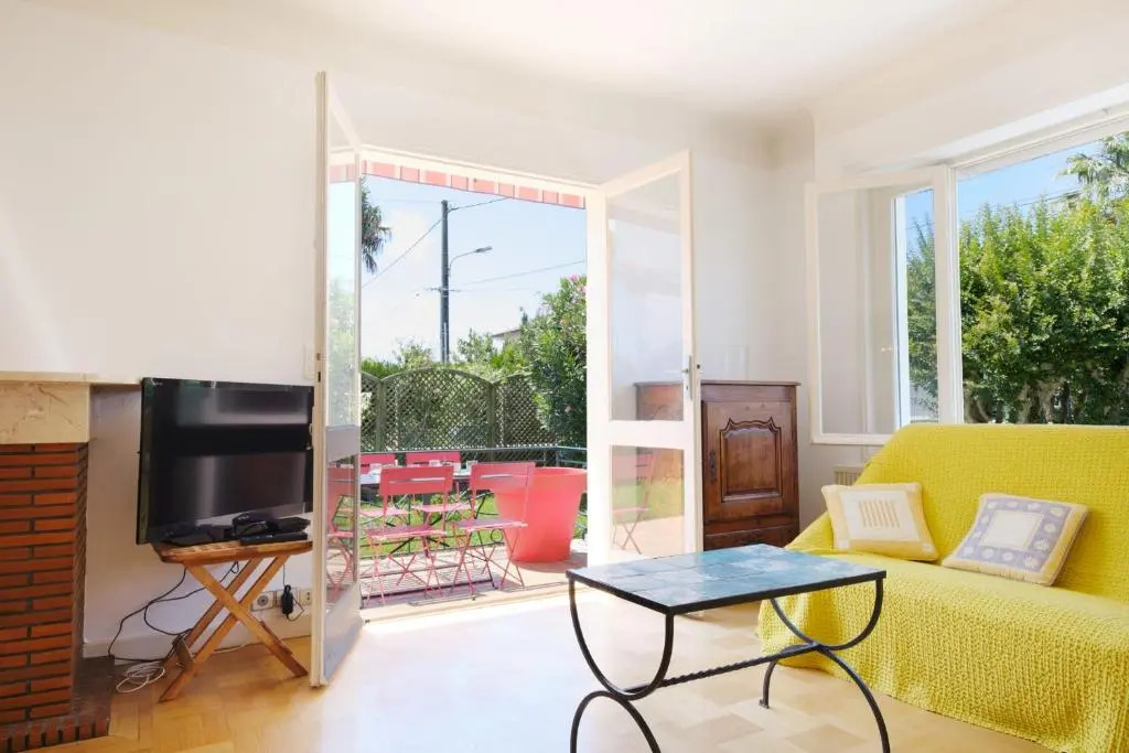 GuestReady - House with garden