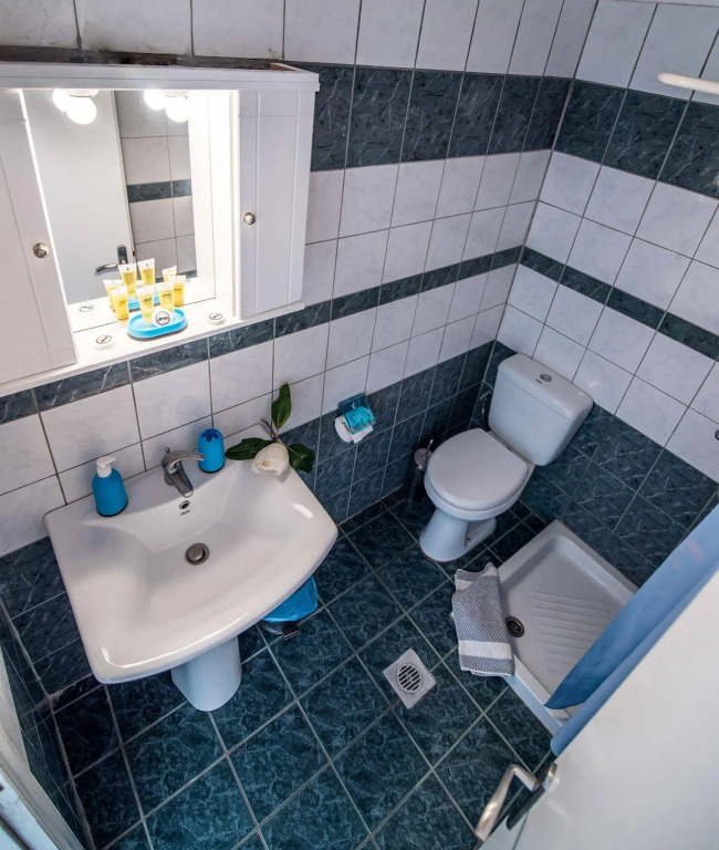 Faros Apartments