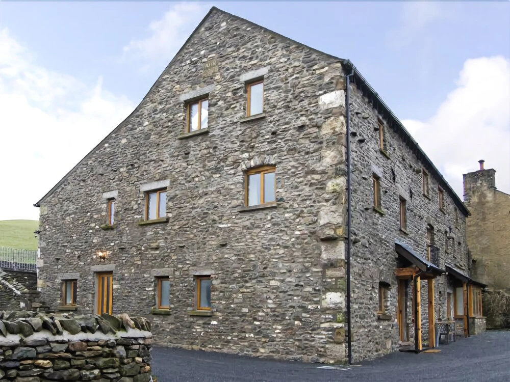 Etland House