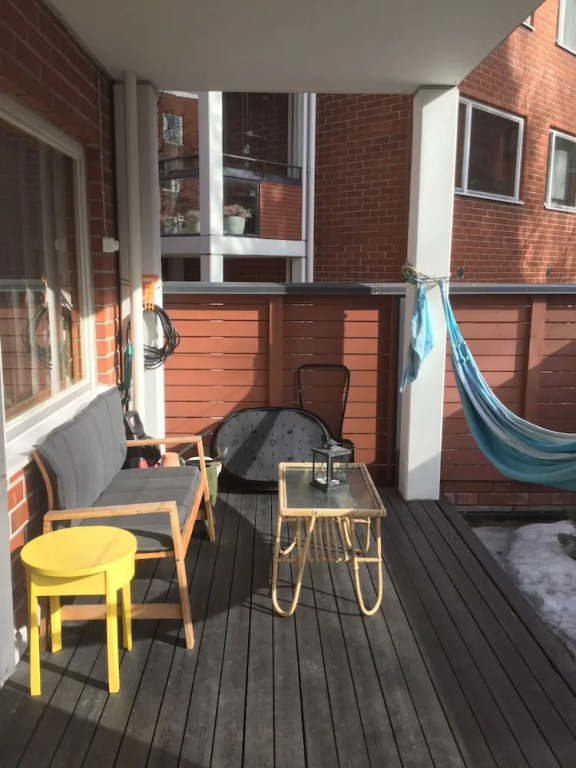 Large artsy apartment in Pasila