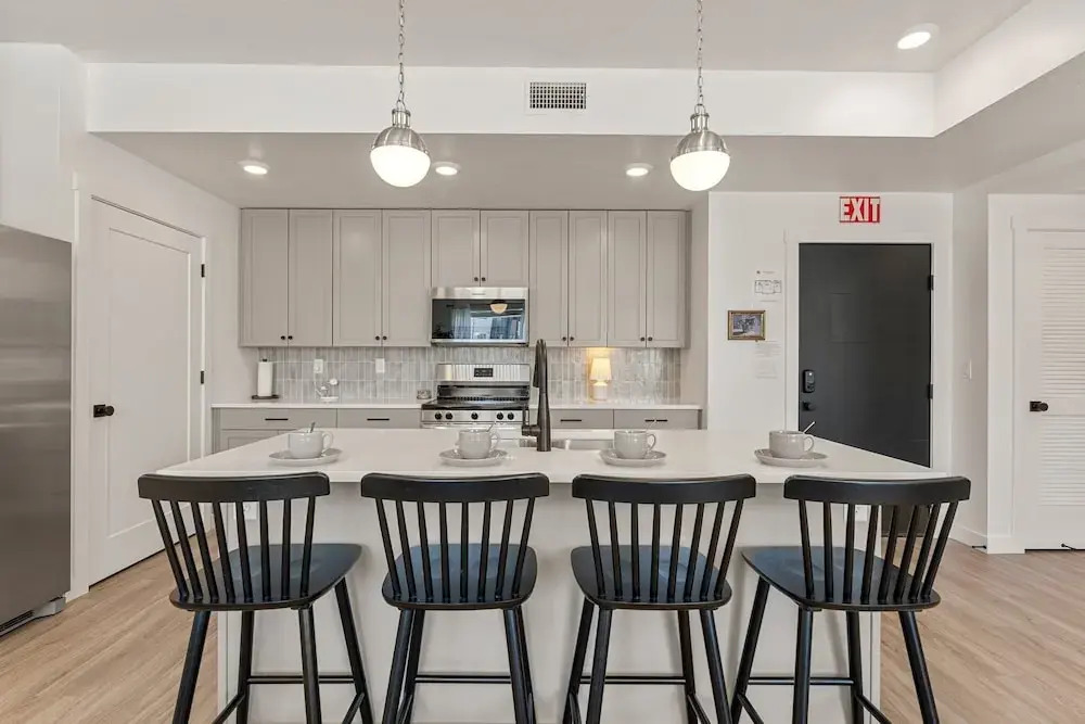 Comfort At Cliff Side 2 Bedroom Condo