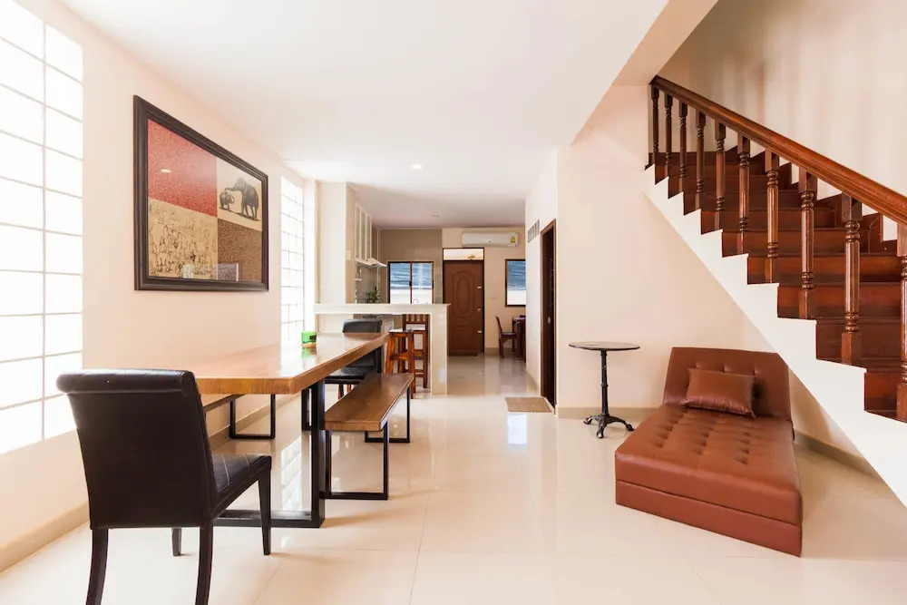 Pratumnak Town Villa By Pattaya Sunny