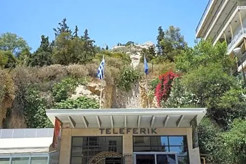Plues 43 suites Athens / C