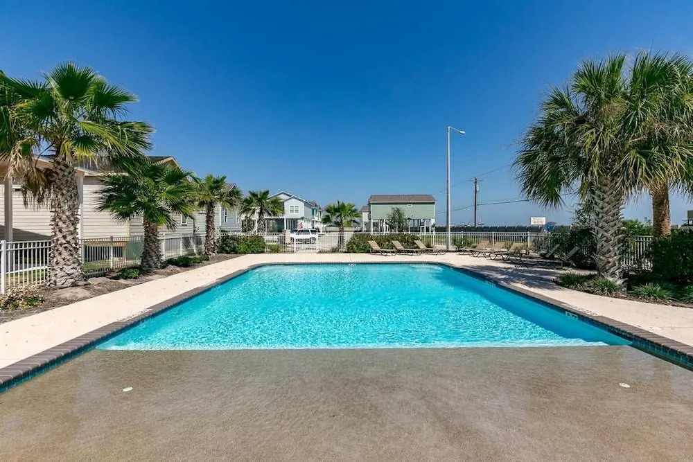 Beach Chic House in Rockport by RedAwning