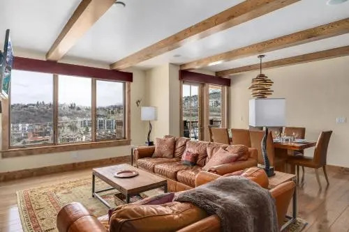 Edgemont 2601 - Luxury Ski-in Ski-out Condo