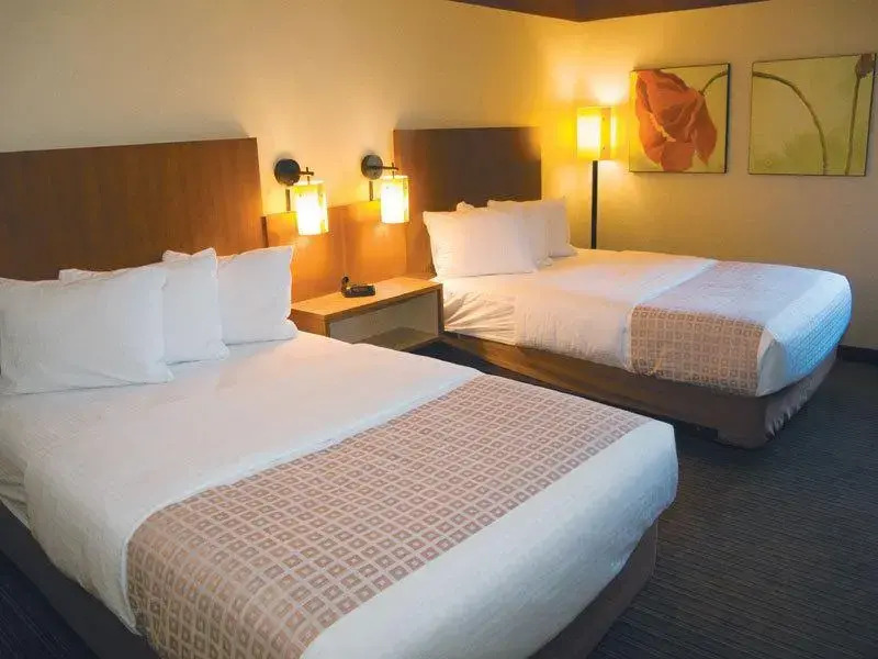 La Quinta Inn & Suites Montgomery Carmichael Road