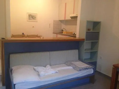 Anna Apartments I