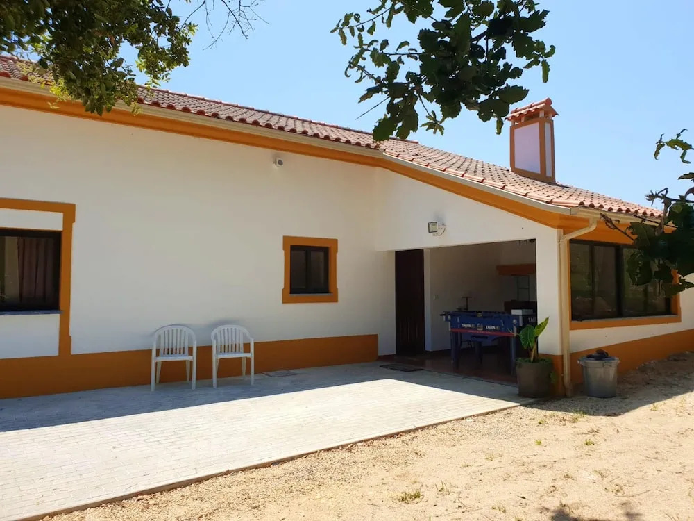 Villa With 2 Bedrooms in Carcavelos, With Wonderful Mountain View, Pri