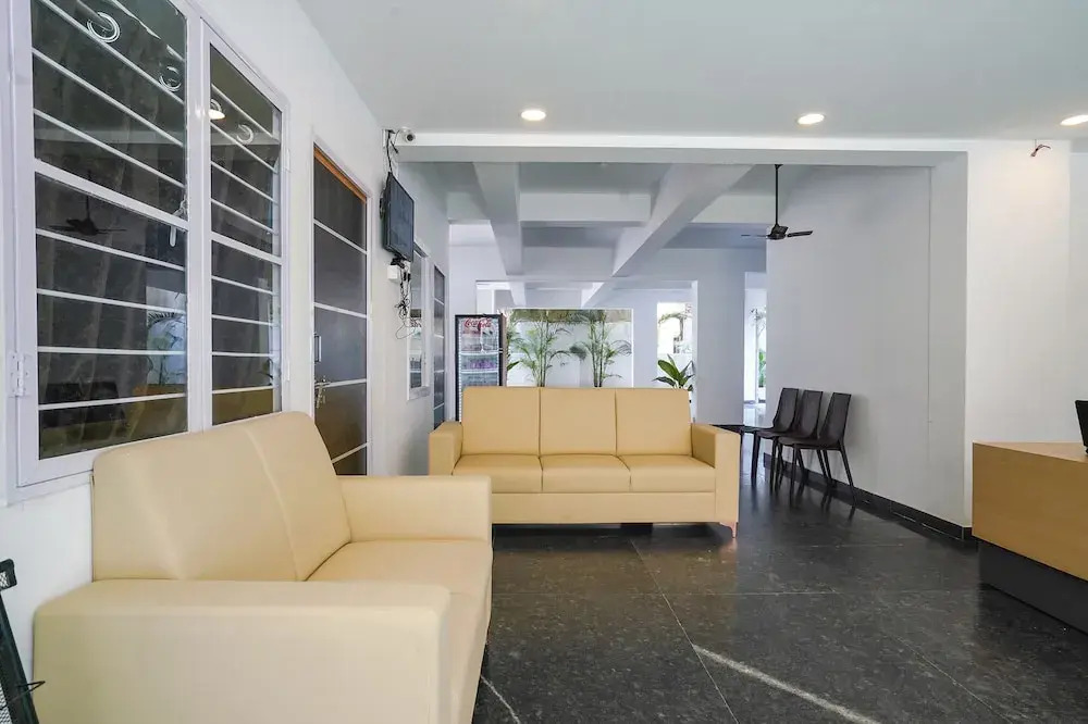FabHotel Serenity - Nr AIG Hospital, Gachibowli