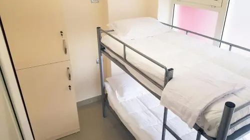 Hostel Fredi