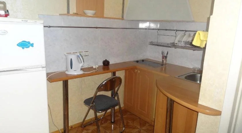 Sia Rebir D, Hotel Rebir
