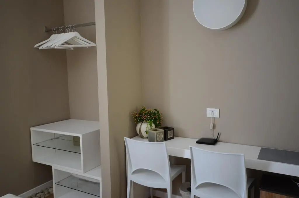 2Rooms Bed  Basta