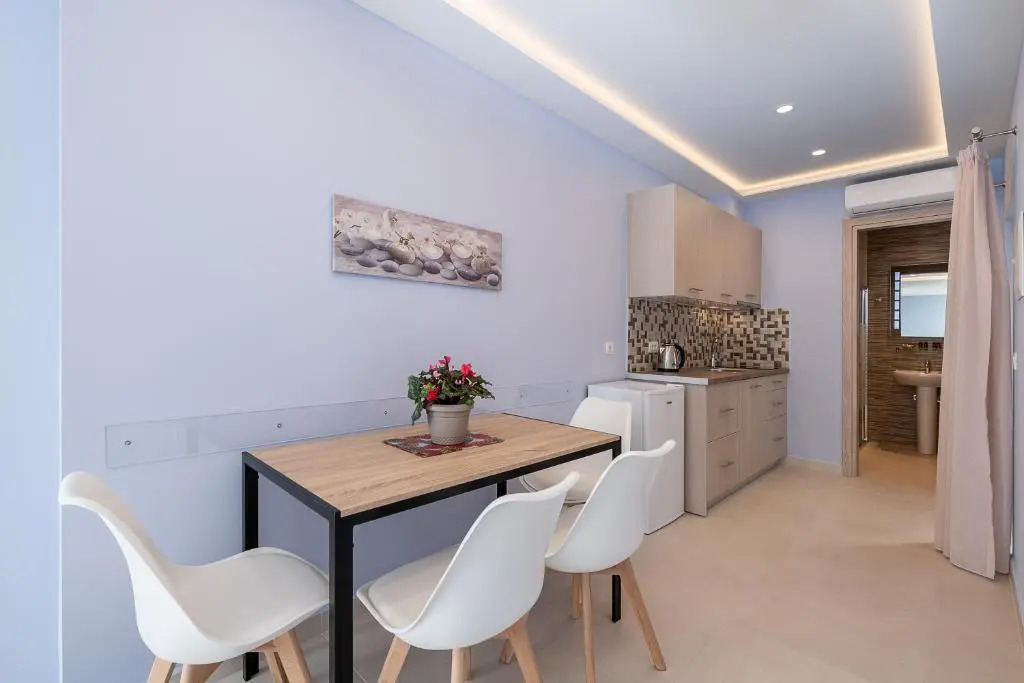 M City Apartments 100m from the beach