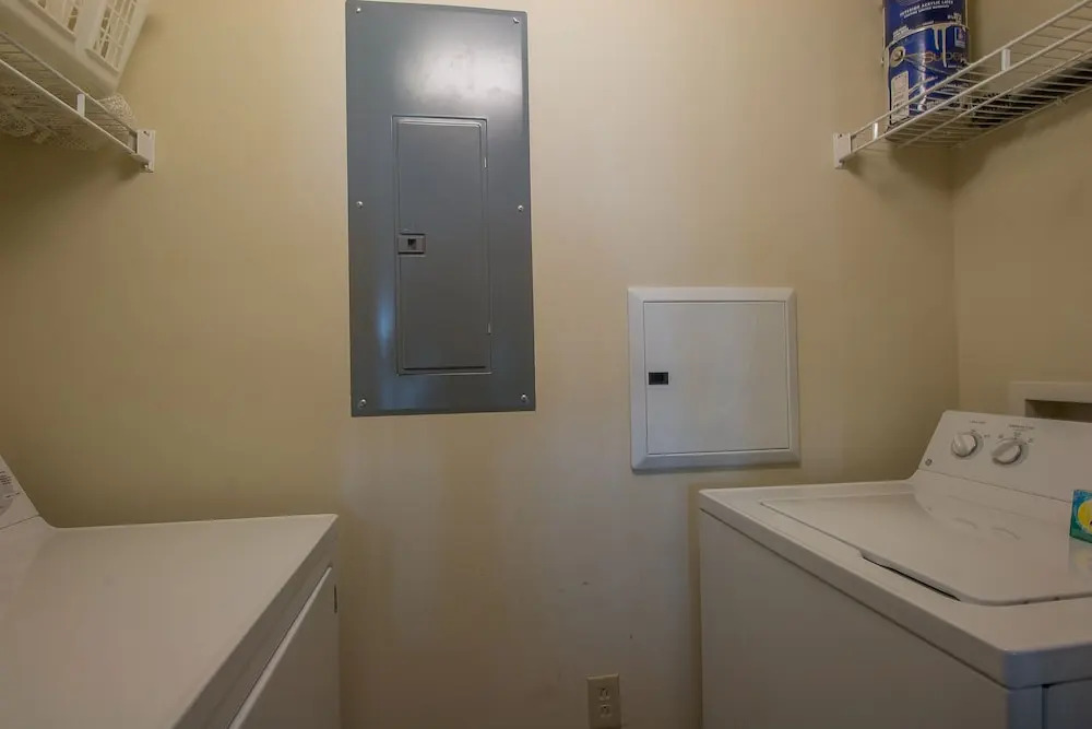 Legacy Towers-Legacy I 803