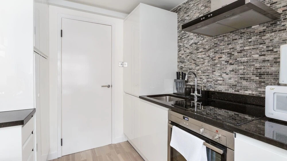 Convenient Soho Premium 5* with Air Conditioning!