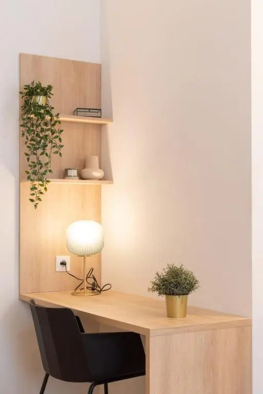 Wazemmes - Functional studio with parking space!