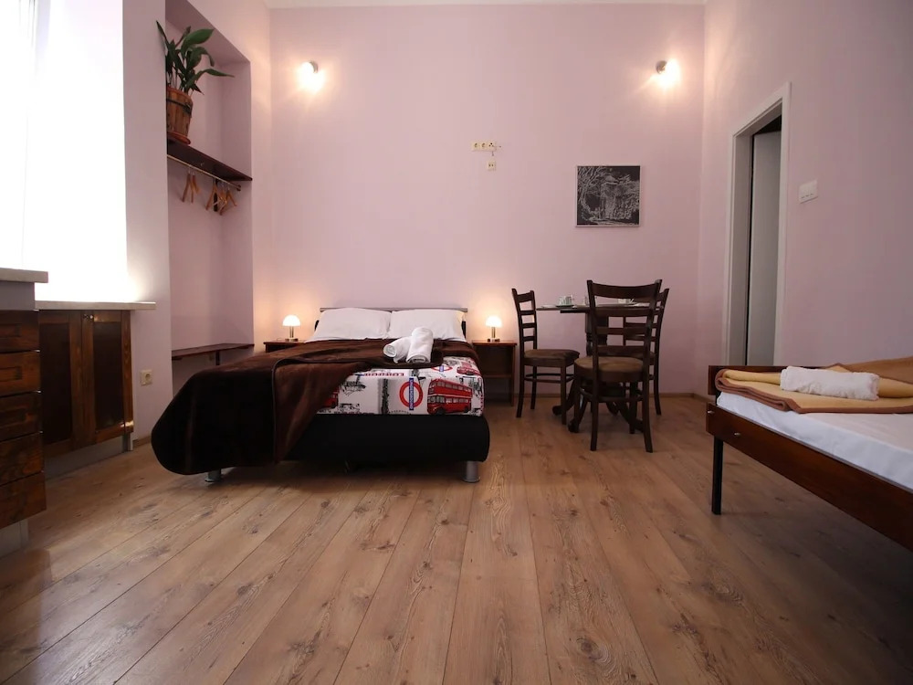 Apartment Ivona CK 1