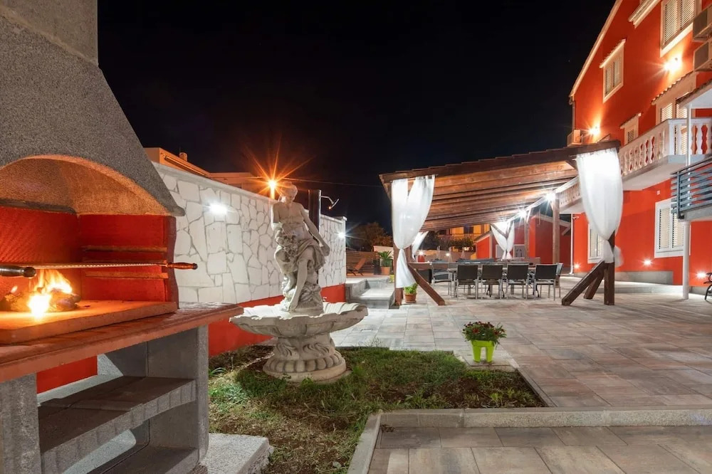 4 Great Villa Ancora For 12 Guests