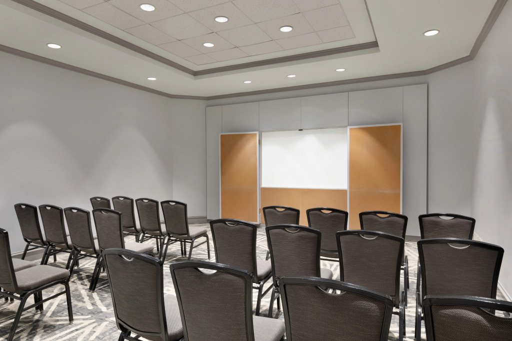 Crowne Plaza College Park - Washington DC by IHG