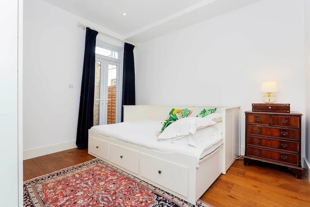 Shepherd's Bush Chic